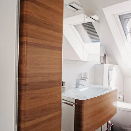 Alojamento de Acomodação e Pequeno-almoço Roudenhaff Guestfarm Echternach